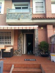Casa pareada en Plaça josep anselm clave, 21. Casa adosda en calafell Casa pareada en Plaça josep anselm clave, 21. Casa adosda en calafell