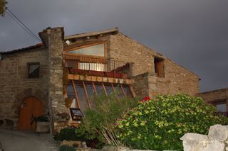 Casa Carrer major (guialmons), 8. Gran casa de piedra s.xvi totalmente restaurada Casa Carrer major (guialmons), 8. Gran casa de piedra s.xvi totalmente restaurada