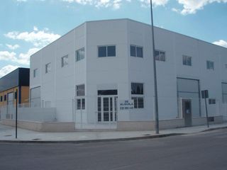Alquiler Nave industrial en Camino de la mota, 12. Nave industrial muy poco uso, esquinera, techo 9 m Alquiler Nave industrial en Camino de la mota, 12. Nave industrial muy poco uso, esquinera, techo 9 m