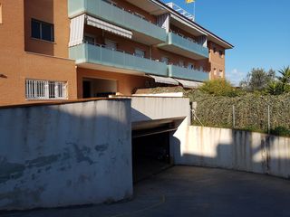 Alquiler Parking coche en C/ islas canarias, 104. Plaza de garaje en can bel. Alquiler Parking coche en C/ islas canarias, 104. Plaza de garaje en can bel.