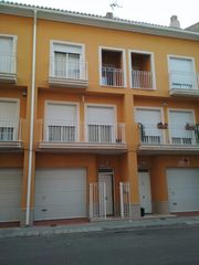 Casa adosada en La vela, 51. Preparada para entrar a vivir Casa adosada en La vela, 51. Preparada para entrar a vivir
