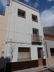 Casa adossada Calle de la central, 4. San rafael del río Casa adossada Calle de la central, 4. San rafael del río