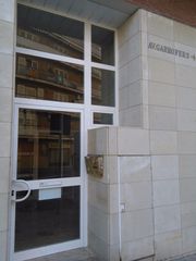 Lloguer Aparcament cotxe en Carrer garrofers (dels), 6. Parking con amplio trastero, motos o coche pequeño Lloguer Aparcament cotxe en Carrer garrofers (dels), 6. Parking con amplio trastero, motos o coche pequeño