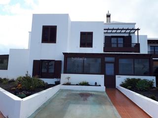 Casa adossada a Calle las piteras 33. Se vende casa en costa teguise, lanzarote Casa adossada a Calle las piteras 33. Se vende casa en costa teguise, lanzarote