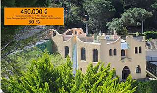 Chalet en Carrer alexandria, 6. Lujosa villa de estilo gaudí en canyelles Chalet en Carrer alexandria, 6. Lujosa villa de estilo gaudí en canyelles