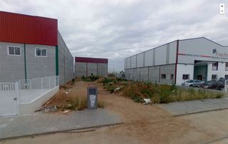 Solar industrial en C/. moliners, 20. Venta de solar edificable para nave industrial Solar industrial en C/. moliners, 20. Venta de solar edificable para nave industrial