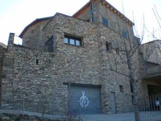 Villa in Carrer del mig, 13. Casa rustica en la parte alta de vilaller Villa in Carrer del mig, 13. Casa rustica en la parte alta de vilaller