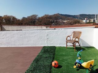 Alquiler Piso en Carrer pintor tapiro, 53. Ático reformado con gran terraza Alquiler Piso en Carrer pintor tapiro, 53. Ático reformado con gran terraza