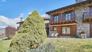 Casa adosada en Pi de cerdanya. carrer sant josep, 14. Fantàstica casa a la cerdanya ideal per a families Casa adosada en Pi de cerdanya. carrer sant josep, 14. Fantàstica casa a la cerdanya ideal per a families