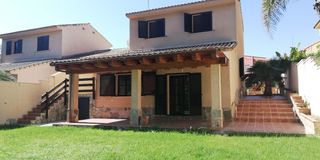 Lloguer Casa aparellada en Calle vinalopo, s/n. Bonito,tranquilo ideal para vivir con bella vista Lloguer Casa aparellada en Calle vinalopo, s/n. Bonito,tranquilo ideal para vivir con bella vista