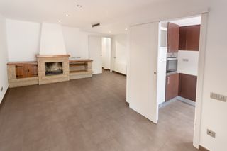 Rent Ground floor in Carrer sant llorenç, sn. Pl. baja 70m2 con patio 41m2 en matadepera centro Rent Ground floor in Carrer sant llorenç, sn. Pl. baja 70m2 con patio 41m2 en matadepera centro