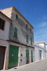 Edificio in Carrer migjorn, 10. Casa en sa pobla con muchas posibilidades Edificio in Carrer migjorn, 10. Casa en sa pobla con muchas posibilidades