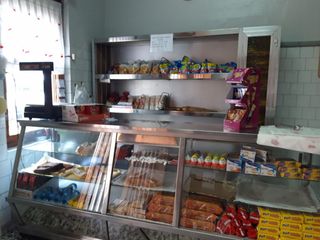 Altres negocis en Mayor, 12. Oferta: local + traspaso de panadería/pastelería Altres negocis en Mayor, 12. Oferta: local + traspaso de panadería/pastelería