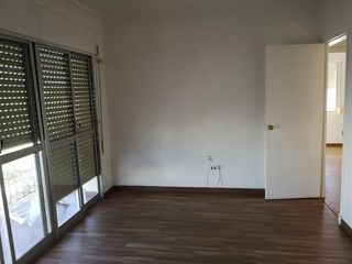 Piso en Calle valdes, 33. Piso muy luminoso, todo exterior Piso en Calle valdes, 33. Piso muy luminoso, todo exterior