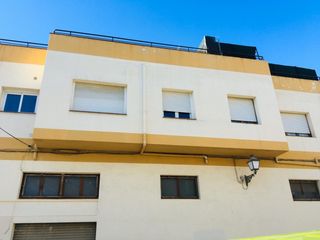 Lloguer Pis en Carrer terra blanca, 4. Piso con gran terraza para entrar a vivir . Lloguer Pis en Carrer terra blanca, 4. Piso con gran terraza para entrar a vivir .