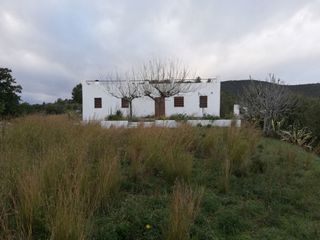 Masía en Partida aixetones,. Mas a almoster Masía en Partida aixetones,. Mas a almoster