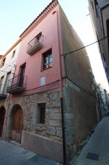 Casa adosada en Carrer major, 55. Casa reformada a estrenar Casa adosada en Carrer major, 55. Casa reformada a estrenar
