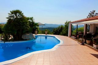 Casa en Carrer francesc macia, 45. Casa aislada de519m²montjuic con vista a montañas Casa en Carrer francesc macia, 45. Casa aislada de519m²montjuic con vista a montañas