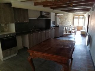 Affitto Appartamento in Plaça eres (de les), 9. Pis en una casa de poble totalment reformada Affitto Appartamento in Plaça eres (de les), 9. Pis en una casa de poble totalment reformada