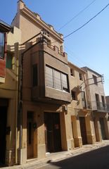 Casa adossada en Carrer sant miquel, s/n. Casa de 3 plantas Casa adossada en Carrer sant miquel, s/n. Casa de 3 plantas