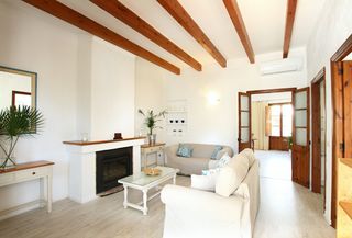 Alquiler Casa en Carrer ramon llull, sn. Alquiler casa céntrica pollensa. 3 habitaciones. Alquiler Casa en Carrer ramon llull, sn. Alquiler casa céntrica pollensa. 3 habitaciones.