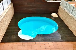 Alquiler Casa adosada en Carrer barcelones, 20. Casa en zona residencial con piscina privada Alquiler Casa adosada en Carrer barcelones, 20. Casa en zona residencial con piscina privada