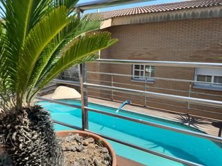 Casa en Carrer garcilaso de la vega, s/n. Casa con piscina Casa en Carrer garcilaso de la vega, s/n. Casa con piscina
