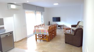Alquiler Piso en Carrer sant antoni maria claret, 11. Piso con muebles y parking. 3 dormitorios y 2baños Alquiler Piso en Carrer sant antoni maria claret, 11. Piso con muebles y parking. 3 dormitorios y 2baños
