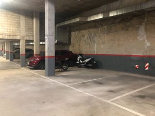 Rent Car parking in Dr giteras, maria serra, salvador espriu,. Parking muy amplio de 2,20 x 4 mts plaza 31 Rent Car parking in Dr giteras, maria serra, salvador espriu,. Parking muy amplio de 2,20 x 4 mts plaza 31
