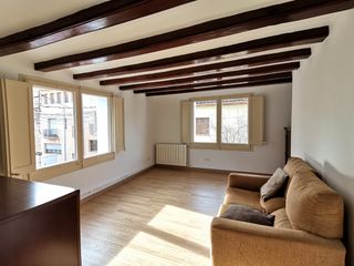 Rent Flat in Carrer major, 25. Piso histórico recién reformado Rent Flat in Carrer major, 25. Piso histórico recién reformado