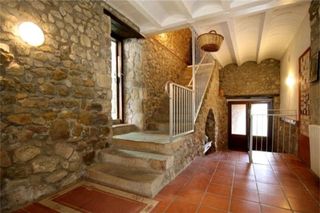 Location Maison jumelée à Carrer santa anna, s/n. Magnífica casa en la vall d´en bas Location Maison jumelée à Carrer santa anna, s/n. Magnífica casa en la vall d´en bas