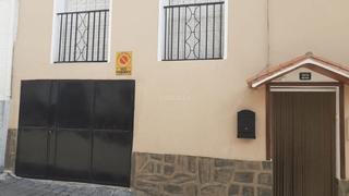 Casa adossada a Calle fraile 22. Casa adosada de tres plantas muy buen estado Casa adossada a Calle fraile 22. Casa adosada de tres plantas muy buen estado