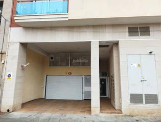Aparcament cotxe a Carrer de colom 27. Parking Aparcament cotxe a Carrer de colom 27. Parking