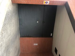 Miete Autoparkplatz in Passatge escoles, 1. Aparcamiento coche grande Miete Autoparkplatz in Passatge escoles, 1. Aparcamiento coche grande