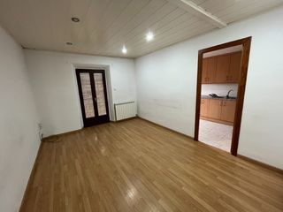 Alquiler Piso en Carrer pere almeda, 0. Pis amb dues habitacions i un despatx a roda de te Alquiler Piso en Carrer pere almeda, 0. Pis amb dues habitacions i un despatx a roda de te