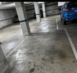 Alquiler Parking coche en Carrer de balboa 8. Plaza de parking grande . parking privado Alquiler Parking coche en Carrer de balboa 8. Plaza de parking grande . parking privado