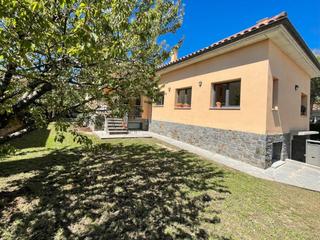 Chalet en Carrer gurri 8. Casa independent en venda al c/ gurri de tona Chalet en Carrer gurri 8. Casa independent en venda al c/ gurri de tona
