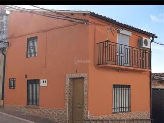Casa adossada a Calle capitán cortés 2. Deleitosa / calle capitán cortés Casa adossada a Calle capitán cortés 2. Deleitosa / calle capitán cortés