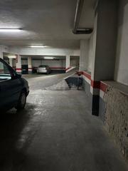 Lloguer Aparcament cotxe a Calle poniente san gerardo 5. Alquilo parking Lloguer Aparcament cotxe a Calle poniente san gerardo 5. Alquilo parking