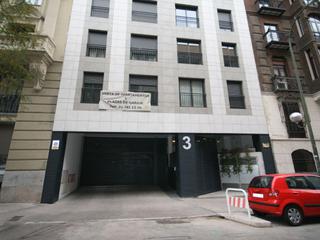 Parking coche en Calle de nicasio gallego 3. Venta plaza garaje robotizada madrid centro Parking coche en Calle de nicasio gallego 3. Venta plaza garaje robotizada madrid centro