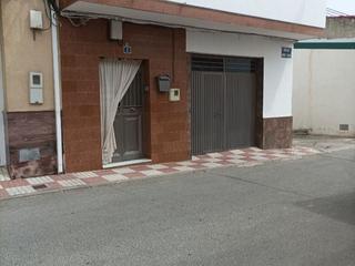 Casa adossada a Barrio belen 2. Vendo casa en muy buen estado Casa adossada a Barrio belen 2. Vendo casa en muy buen estado