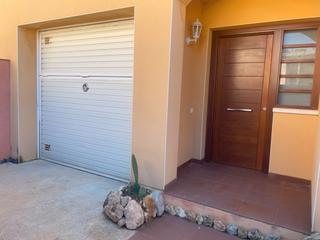 Casa pareada en Carrer sant simó f 2. Excepcional casa en fontscaldes Casa pareada en Carrer sant simó f 2. Excepcional casa en fontscaldes