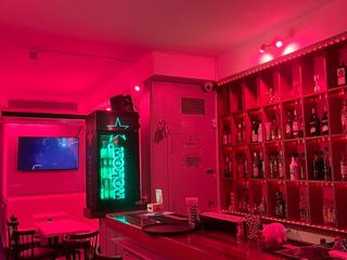 Umzug Geschäftsraum in Casanova 200. Se traspasa local en zona de discotecas Umzug Geschäftsraum in Casanova 200. Se traspasa local en zona de discotecas