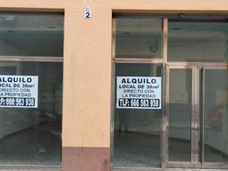Location Local commercial à Calle del tenor gayarre 49. Directo con la propiedad Location Local commercial à Calle del tenor gayarre 49. Directo con la propiedad