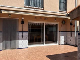 Casa aparellada a Sant antoni 45. Oportunidad en santa margarida i els monjos ? Casa aparellada a Sant antoni 45. Oportunidad en santa margarida i els monjos ?
