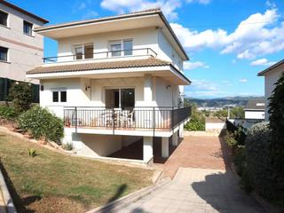 Casa en Avinguda sant esteve 25. Espectacular casa a 4 vientos ..! Casa en Avinguda sant esteve 25. Espectacular casa a 4 vientos ..!