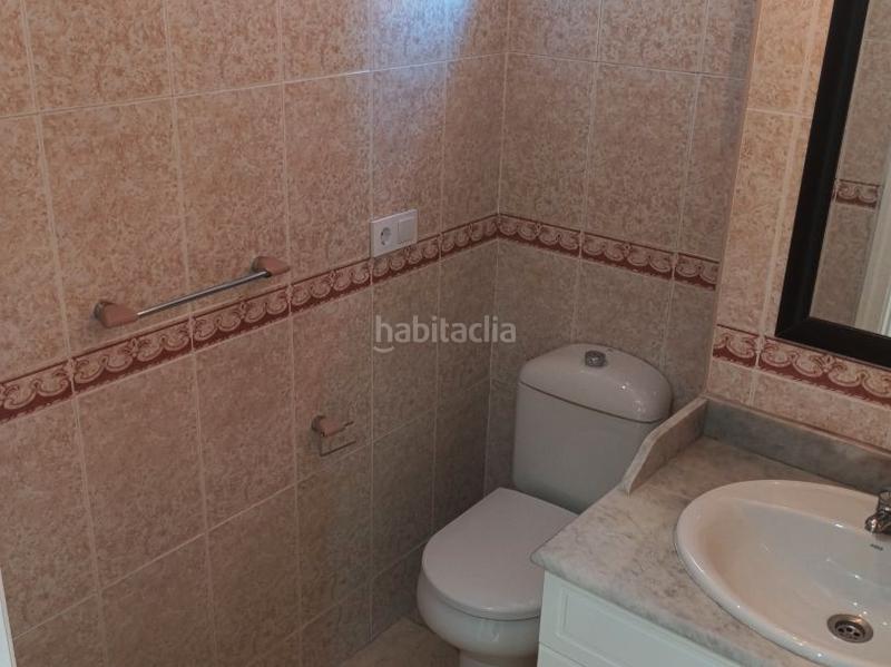 Foto 72b6948f-4c07-46bd-8a59-0da56e6c08f8. Alquiler piso en calle falaguera 8 se alquila piso de 135m2 amueblado, recien pintado y excelente estado. en Paterna Foto 72b6948f-4c07-46bd-8a59-0da56e6c08f8. Alquiler piso en calle falaguera 8 se alquila piso de 135m2 amueblado, recien pintado y excelente estado. en Paterna