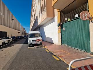 Lloguer Aparcament cotxe a San pascual 235. Alquiler amplia plaza garaje por 70 €/mes Lloguer Aparcament cotxe a San pascual 235. Alquiler amplia plaza garaje por 70 €/mes