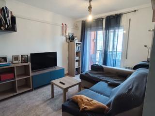 Appartement à Carrer de l'onze de setembre 33. Piso luminoso de 3 habitaciones con balcón, trastero de 30 m² y Appartement à Carrer de l'onze de setembre 33. Piso luminoso de 3 habitaciones con balcón, trastero de 30 m² y