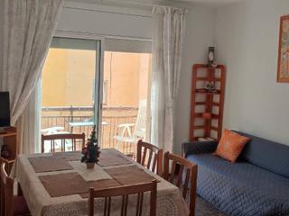 Appartement à Carrer rosello 14. Piso grande con todo cerca Appartement à Carrer rosello 14. Piso grande con todo cerca